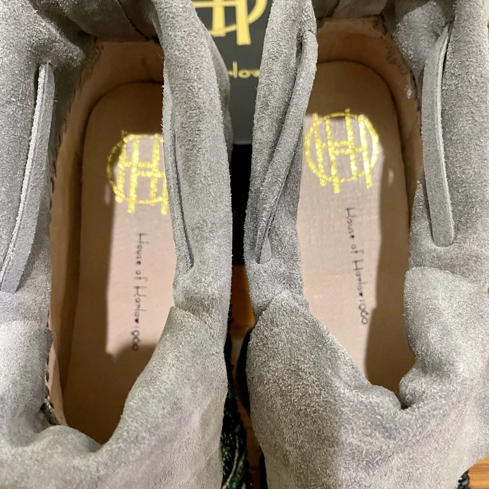 House of Harlow 1960 EUC. EU Sz 37 US Sz 7. Beaded. Dove Grey. - Picture 3 of 9